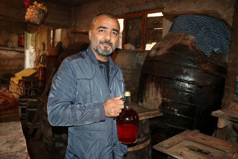 200 yıllık meşe fıçılarda üretiliyor: Tuzu görünce bir günde dönüşüyor - Fotoğraf: 5